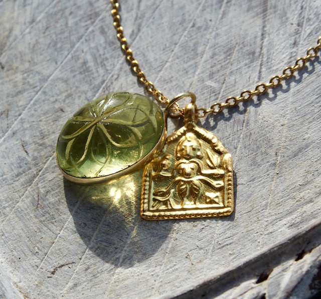 Collier Talisman Durga